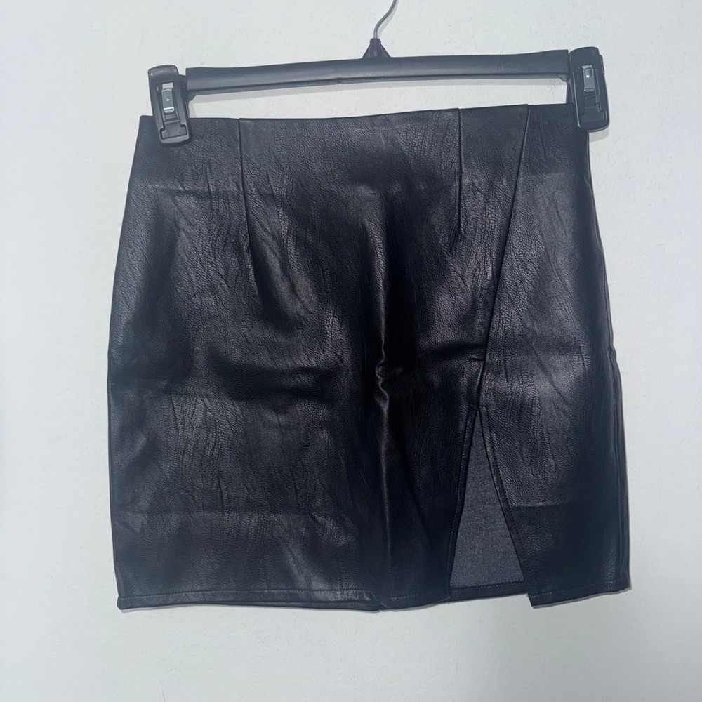 Superdown Revolve Womens XS Faux Leather Mini Skirt Goth Fall Biker Moto